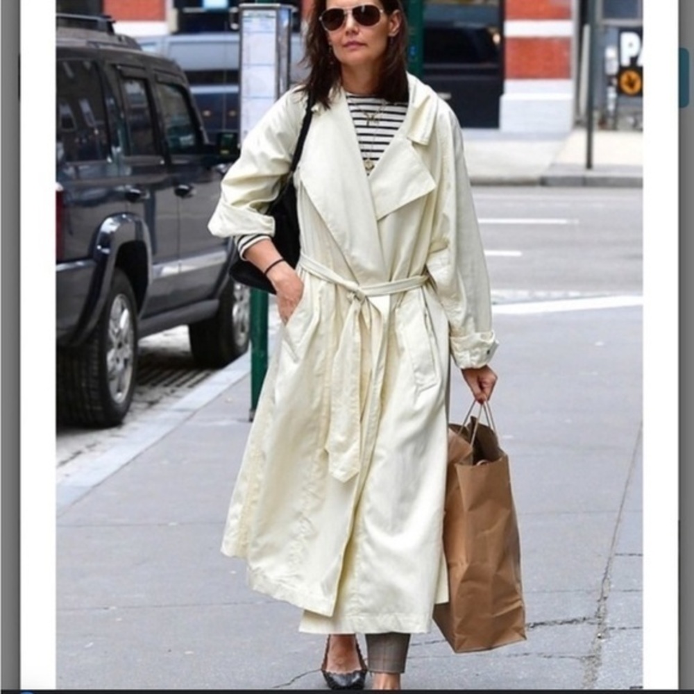 Aritzia Wilfred Phase tie cream
sports trench coat Large
